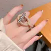 Conjunto de Pulseiras de Nariz de Porco Transfronteiriço Série Ot Cobre de Luxo Leve Zircônia Incrustada Fabricante Atacado