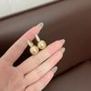 Hebilla de Oreja de Diamante Suave Vintage Rojo Perla Exquisita Moda de Nicho Personalidad Atmosférica Lujo Ligero Pendientes Únicos