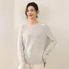 Suéter de punto para mujer con cuello redondo y hilo floral, un top base de manga larga elegante y adelgazante hecho de hilo de varios colores.
