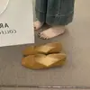 2026 Nuevos Zapatos Mary Jane de Terciopelo Retro con Suela Suave para Mujer Estilo Nuevo Blanqueadores de Piel Corte Bajo Zapatos Rojos Pequeños Versátiles con Faldas Zapatos de Vestir