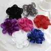 Europa y Estados Unidos superventas broche floral exagerado broche de flor pin de pinza de pico de pato dulce corsage de rosa de doble propósito