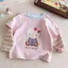 Camiseta Feminina Patchwork Manga Longa Primavera/Outono 2026 Nova Estilosa Falsa Duas Peças Desenho Gatinho Fofo Estampado Top