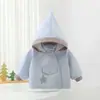 Jaqueta de Bebê para Primavera e Outono, Três Cores Disponíveis, Corta-vento Simples com Capuz e Bolso Estrela, Roupa Externa Casual para Crianças Pequenas