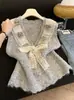 Nuevo Estilo Chaleco de Punto sin Mangas con Encaje Empalmado y Flor Tridimensional para Mujer, Suéter de Invierno de Capa de Moda y Hermoso