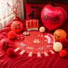 Decoração de 100 Dias Adereços de Foto Cama Estilo Chinês Menina Lua Cheia Senso de Atmosfera Cerimônia Pegadas de Mão e Pé Banquete de 100 Dias