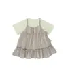 Conjunto de Verano para Bebé: Conjunto de Dos Piezas: Camiseta de Color Sólido y Falda con Tirantes a Rayas para Bebés y Niños Pequeños