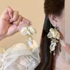 Nuevos pendientes de borla con diseño de flor de nicho de verano, lujo ligero con un toque de alta gama, pendientes frescos y delicados para mujer, pendientes de dopamina
