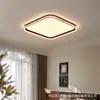 2026 Estilo Nuevo Estilo Mid-Century Lámpara de Techo Lámpara de Dormitorio Redonda Lámpara de Estudio Color Madera de Nogal Simple para Uso en el Hogar