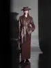 Chaqueta de Piel de Oveja para Mujer, Versátil con Diseño de Cinturón, Elegante Cuello Solapa, Chaqueta de Cuero Aceitado Encerado, Chaqueta Corta de Piel de Oveja para Mujer