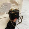 2021 Novos ins Mini Rhomboid Chain Small Bag Moda Outono Moda Ombro Crossbody Bolsa Quadrada Caixa Bag