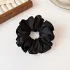 Novo Laço de Cabelo Plissado Liso de Alta Qualidade Coreano Versátil Essencial para Celebridades da Internet Laço de Cabelo Faixa de Couro com Etiqueta Dourada Acessórios de Cabelo para Mulheres