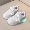 Zapatillas con Luces para Niños, Nuevo Modelo Primavera y Otoño 2026 para Niños y Niñas Pequeños, Zapatos con Paneles de Cuero, Zapatos Casuales Antideslizantes con Luces Intermitentes, Modernos