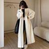 Cardigan de malha macio e amigo da pele com decote V e design moderno 2026 Outono estilo preguiçoso solto longo acima do joelho casaco de suéter para mulheres