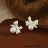 Brincos de Laço com Pérolas de Imitação, Populares 2026 Novos Brincos de Design de Nicho, Brincos Femininos de Alta Qualidade