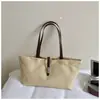 Bolso de Hombro Único Mate Estilo Coreano Bloque de Color Minimalista Bolso Tote Sencillo Bolso Baguette Bolso Versátil de Moda Bolso para el Trabajo Debajo del Brazo