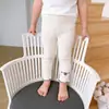 2026 Novo Estilo Leggings de Ursinho e Cereja para Menina Calças Estilosas de Bebê Roupas Externas Infantis Calças Longas Infantis Doces