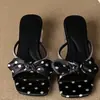 Nuevas Chanclas de Verano 2026 de Nicho con Puntera Cuadrada para Casa y Exteriores, Abiertas, de Tacón Bajo, con Lazo, Lunares, de Tacón Alto
