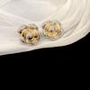 Pendientes Retro de Flor de Camelia Metálica de Color Contrastante Estilo Moda Francesa Ins Pendientes de Alta Gama para Mujer