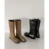 Primer Encuentro Ji Botas Largas de Gamuza Adelgazantes Botas para Mujer Punta Redonda Botas Arrugadas 2026 Otoño/Invierno Nuevas Botas Vaqueras Retro de Media Pantorrilla