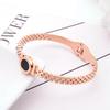 Digital Hueco Romano Negro Redondo Pastel Acero Inoxidable Pulsera Mujeres Amor Titanio Acero Pulsera Venta al por Mayor Negro Concha