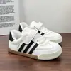 Zapatillas de Entrenamiento Blancas y Negras para Niñas Modelo Primavera 2026 Zapatos Infantiles Zapatos Deportivos de Suela Blanda para Niños Zapatos Blancos Versátiles para Niños