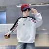 Sudadera de Manga Larga con Cuello Redondo, Estampado de Letras, Patchwork Rayado, Nueva Tendencia Fresca para Niños 2026, Otoño Casual Elegante