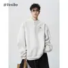 Sudadera bordada estilo americano para pareja de hombre, top de primavera moderno retro con cuello Henley de manga larga, suéter juvenil de corte holgado