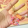 Chaveiros de letra com pompom estilo europeu e americano, chaveiros de letra em formato de coração de resina de cristal para meninas