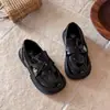 Zapatos negros de cuero para niña 2026 nuevos zapatos de primavera y otoño zapatos sencillos estilo británico para niños mocasines de suela blanda zapatos para actuaciones estudiantiles