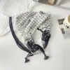 Pañuelo pequeño cuadrado de algodón y lino con borlas de 58 cm Protector de cuello Bufanda suave Pañuelo decorativo para la cabeza Pañuelo floral Retro Pequeño Fresco