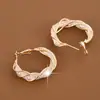 Exclusivos Transfronterizos Más Vendidos Pendientes Redondos de Malla con Línea de Hilo Estilo Retro Hong Kong para Mujer, Lujo Ligero de Alta Gama, Venta Directa del Fabricante