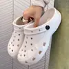 Zapatos de Agujeros Estilo Crocs Clásicos de Verano 2026 Beya para Exteriores y Hogar Unisex Sandalias Deportivas Casuales Venta al por Mayor