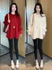 Suéter de tricô vermelho casual de comprimento médio e manga longa para mulheres, novo para o inverno de 2026, peça interna solta e estilosa