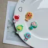 Popular Mini Ramo de Simulación para Niña Accesorios de Resina al por Mayor Pegamento de Crema para DIY Pinzas para el Cabello Fundas para Teléfono Crocs