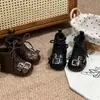 Sapatos Femininos de Couro Estilo Britânico Moderno com Cadarço Versáteis Planos Aumento Interno de Altura Nova Fivela 2026 Sola Grossa Cano Baixo Tira de Couro Retro