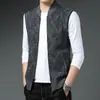 Outono/Inverno 2026 Novo Colete Suéter Jaqueta Casual Masculino com Zíper e Gola de Baseball Malha Versátil com Forro de Fleece