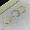 Anel de Kaleidoscópio V-Gold de Alta Qualidade Versão Larga e Estreita para Mulheres, Trevo de Quatro Folhas Flor Pequena Full Diamond Anéis de Casal de Luxo Presente