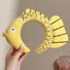 Diadema divertida estilo coreano de dibujos animados para mujer, con diseño de peluche, perfecta para usar al aplicar mascarillas faciales o lavarse la cara, y también adecuada para crear un peinado de coleta alta.