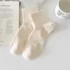 Calcetines sin costuras Hechos a máquina Todo en uno para mujer, Calcetines cortos de malla fina transpirables para verano, Calcetines de algodón puro para mujer de verano, Calcetines blancos de media pantorrilla
