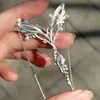 No Mesmo Estilo da Arma, o Colar é Exquisito e Super Brilhante, Cravejado com Zircônia e Pérolas, uma Corrente de Pescoço Personalizada e Versátil