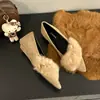 Sapatos de Trabalho Ponta Fina Versáteis Elegantes com Salto Escondido Femininos Outono Pelúcia Nova Moda 2026