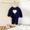 Traje de Bebé de Primavera y Otoño Sudadera Azul Marino Estampada con Carta de Amor Pantalón Deportivo Casual Ropa Cómoda