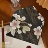Serie de Letras de Flor Cuatro Veces Aire Flotante Patrón de Baches Retro Sobre Bolsa de Invitación de Sentido Avanzado Carta de Invitación en stock