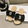Pantuflas de moda de alto valor para mujer, casual, moda coreana, Joker, de alta gama, cómodas para el hogar, al por mayor