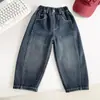 Vale do Vento 2026 Inverno Novo Tendência Cool Personalizado Jeans Infantil Forrado com Fleece Versátil Calça Longa de Outono e Inverno para Meninos com Letras