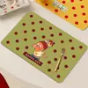 Mantel Temático de Estrellas con Puntos Rojos, Mantel de Mesa de Cuero, Almohadilla Aislante de Calor para Encimera de Cafetera, Almohadilla Aislante de Calor Resistente a Altas Temperaturas con Acabado Premium