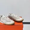 Tênis de sola serrilhada de luxo leve, tênis estilosos color block, sapatos casuais de couro bovino de flor integral, tênis dad unissex da moda da marca H