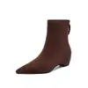 Pele de Ovelha Outono/Inverno Novo Estilo Confortável Zíper nas Costas Veludo Stretch Camurça Salto Grosso Bico Fino Salto Baixo Emagrecimento Botas Plus Veludo Botas Curtas Femininas