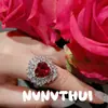 Collar de Princesa Fugitiva de Cenicienta con Gema de Corazón Rojo Set de Anillos de Corazón de Diamante Rosa de Lujo