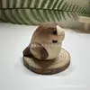 Artesanías de Talla en Madera de Loro, Adornos Decorativos, Dibujos Animados Lindos Transfronterizos, Carpintería Exquisita, Cabaña de Madera Realista Finamente Tallada